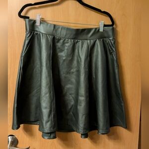Torrid Olive Green Pleather Mini Skater Skirt Size 12 NWT